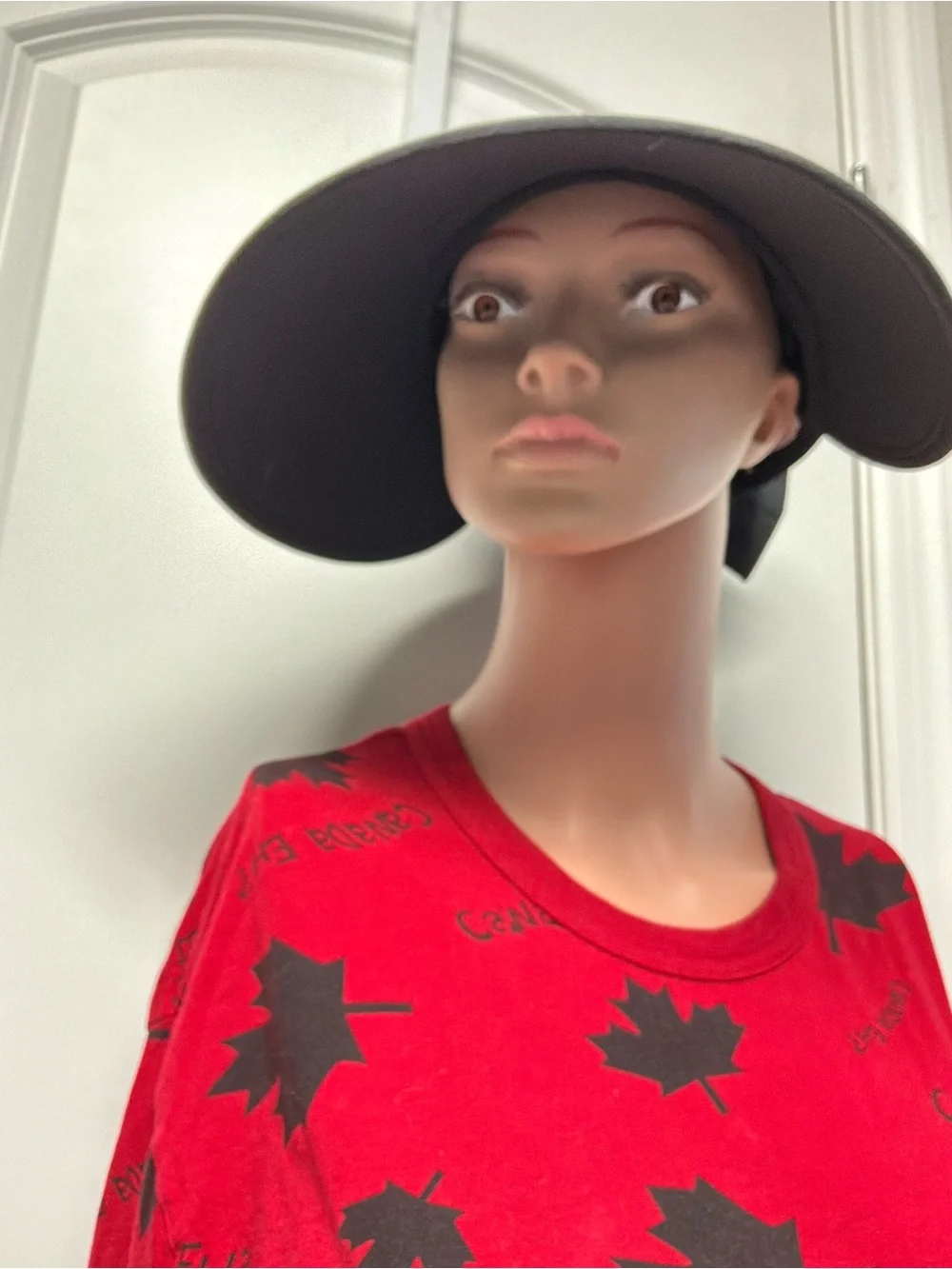 Ponyflo Women’s Black Wide Brim SunHat UV Protection Ponytail Opening Mesh Lined